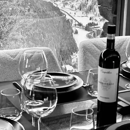 Chalet Paradise - Ski-in Luxury With Sauna & Panoramic Mountain Views In *