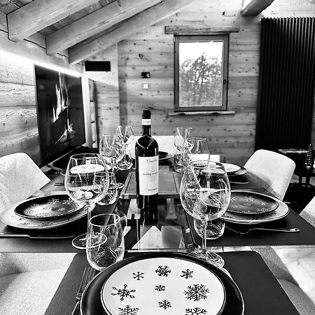 Paradise - Ski-in Luxury With Sauna & Panoramic Mountain Views In