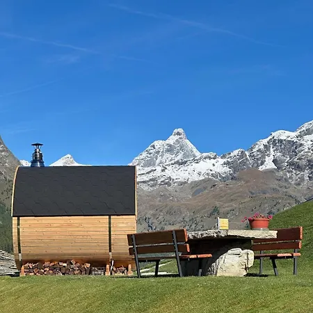 シャレー Paradise - Ski-in Luxury With Sauna & Panoramic Mountain Views In シャンポルク