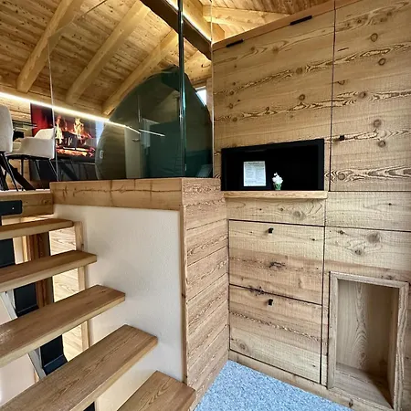 Paradise - Ski-in Luxury With Sauna & Panoramic Mountain Views In シャンポルク