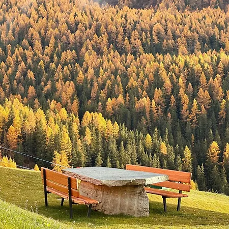 Paradise - Ski-in Luxury With Sauna & Panoramic Mountain Views In * シャンポルク